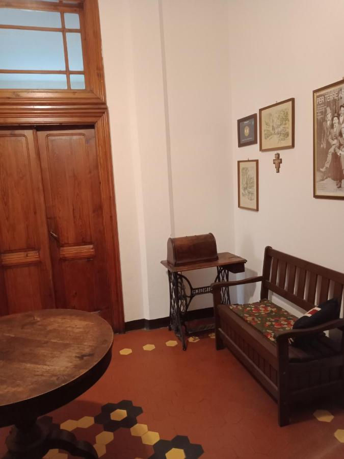 Casa Con Vista - Border House - Pontremoli Apartment Exterior foto